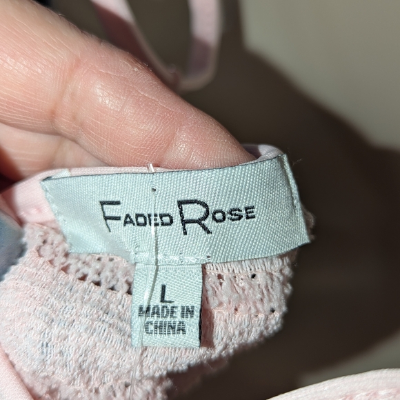 Pink Lace‎ Trimmed Women's Top - Picture 7 of 9